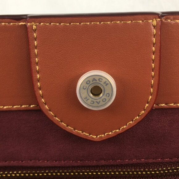 NWT Coach Field Tote In Signature Canvas With Patches - Picture 8 of 12